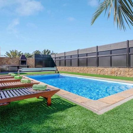 Villa Cobas Con Piscina Y Privada Triquivijate Kültér fotó