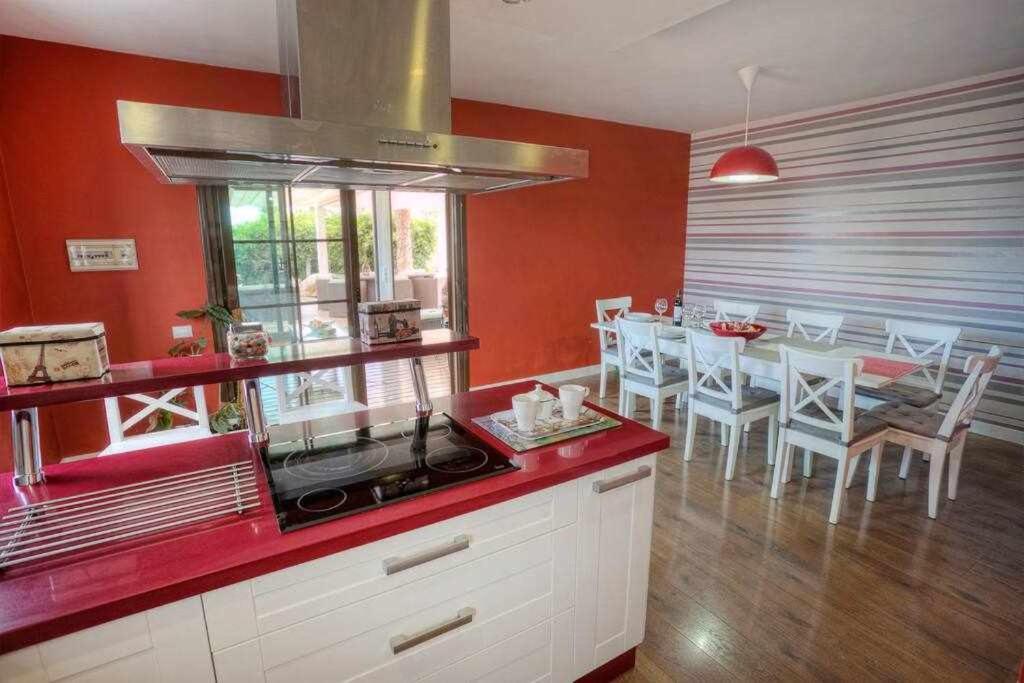 Villa Cobas Con Piscina Y Privada Triquivijate Kültér fotó