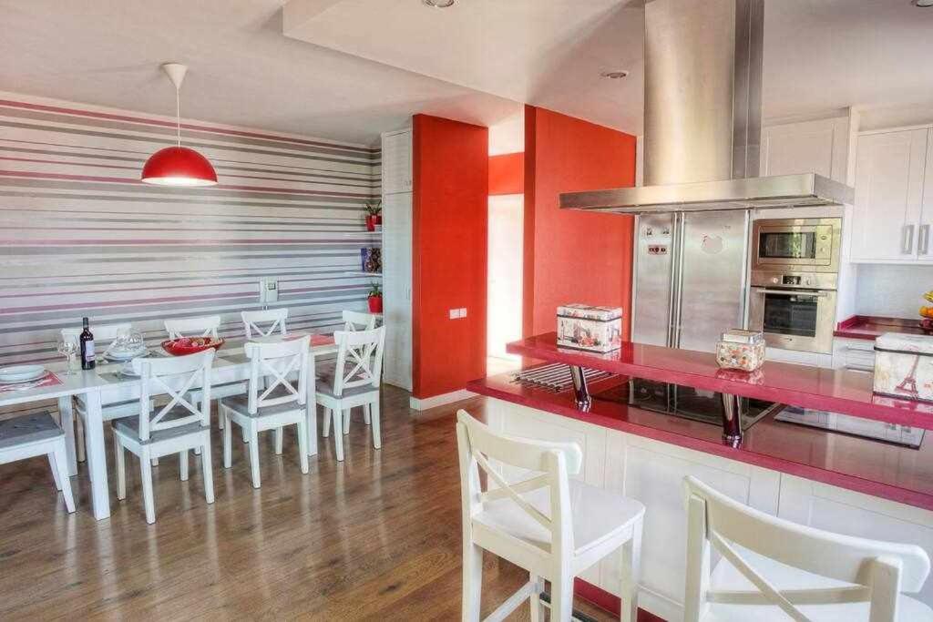 Villa Cobas Con Piscina Y Privada Triquivijate Kültér fotó