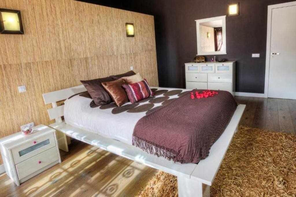 Villa Cobas Con Piscina Y Privada Triquivijate Kültér fotó